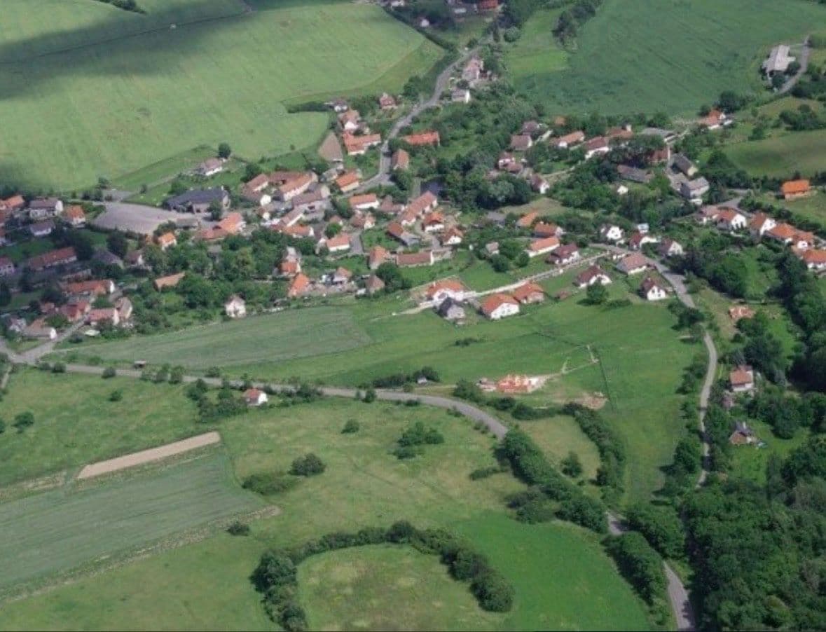 Prodej pozemku 3.500 m², Buš, Středočeský kraj Prodej pozemku 3.500 m², Buš, Středočeský kraj