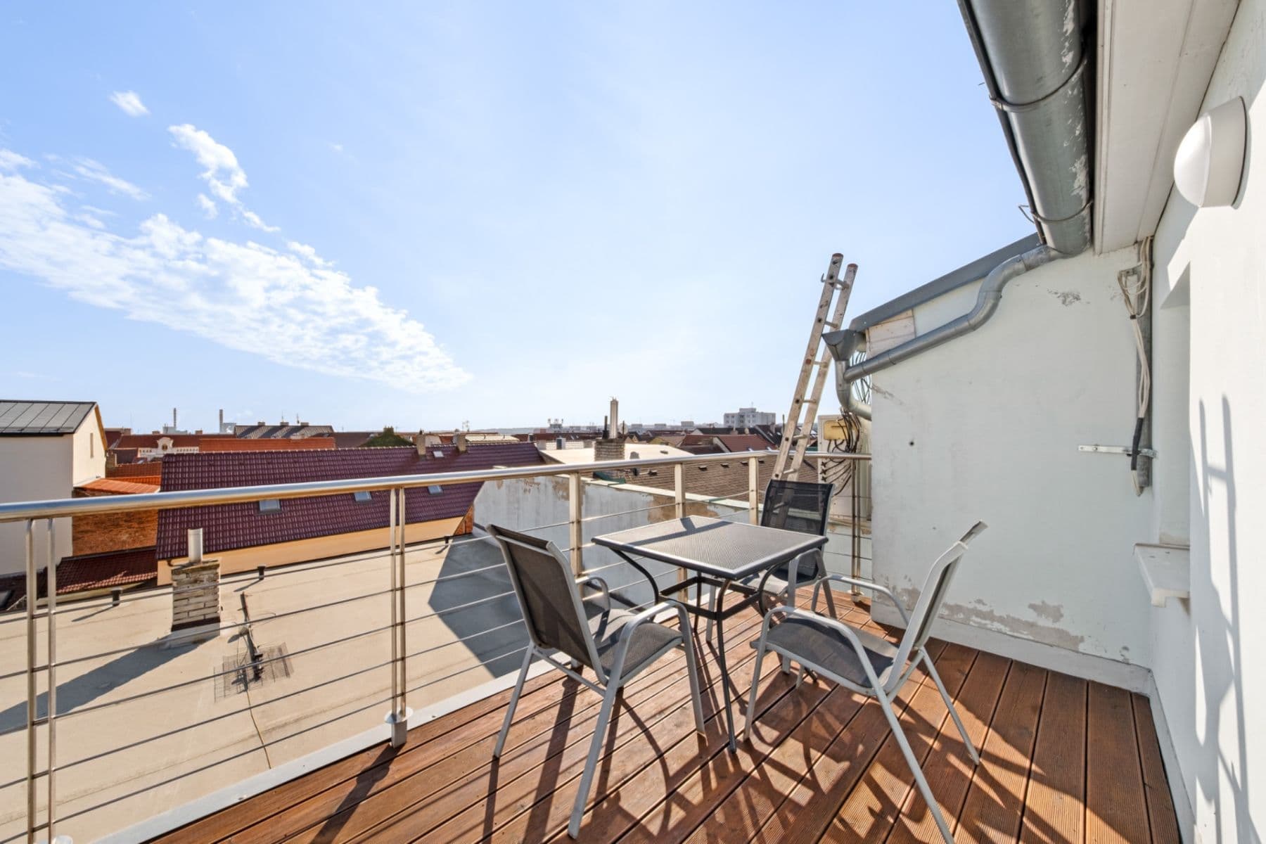 Pronájem bytu 3+1 144 m², Osvoboz. pol. vězňů, Kladno, Středočeský kraj Pronájem bytu 3+1 144 m², Osvoboz. pol. vězňů, Kladno, Středočeský kraj