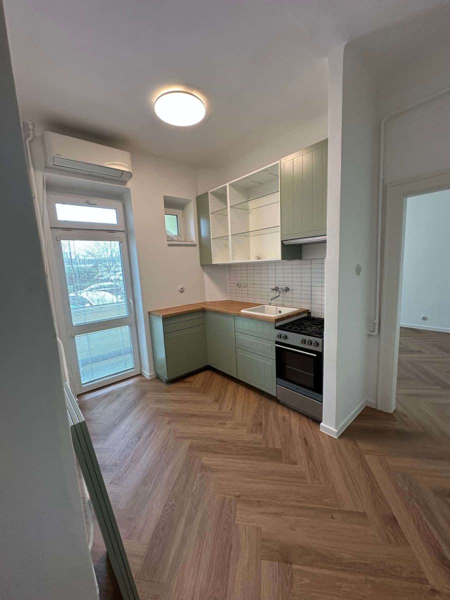 Pronájem bytu 2+1 52 m², Křížkovského, Brno, Jihomoravský kraj Pronájem bytu 2+1 52 m², Křížkovského, Brno, Jihomoravský kraj