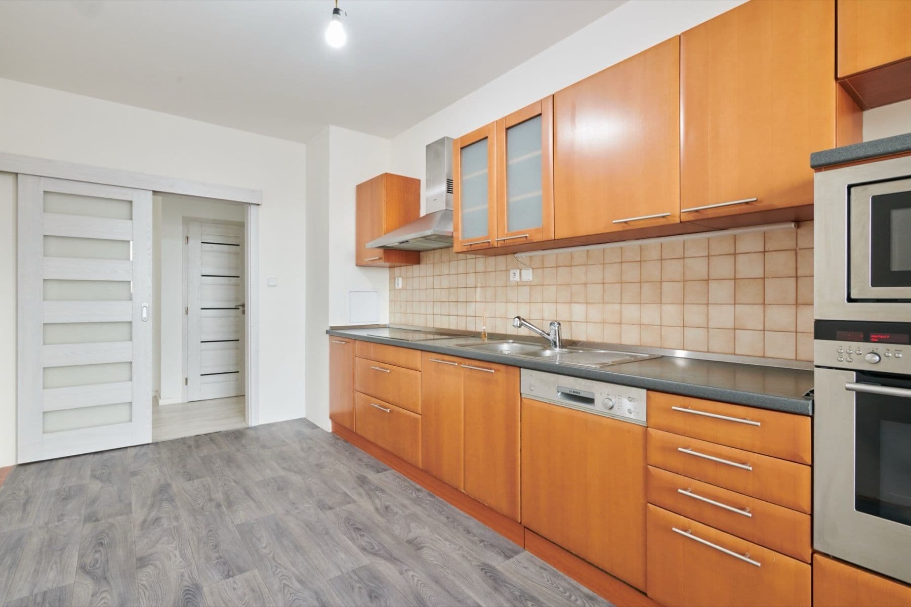 Pronájem bytu 3+1 95 m², Hyacintová, Praha, Praha Pronájem bytu 3+1 95 m², Hyacintová, Praha, Praha