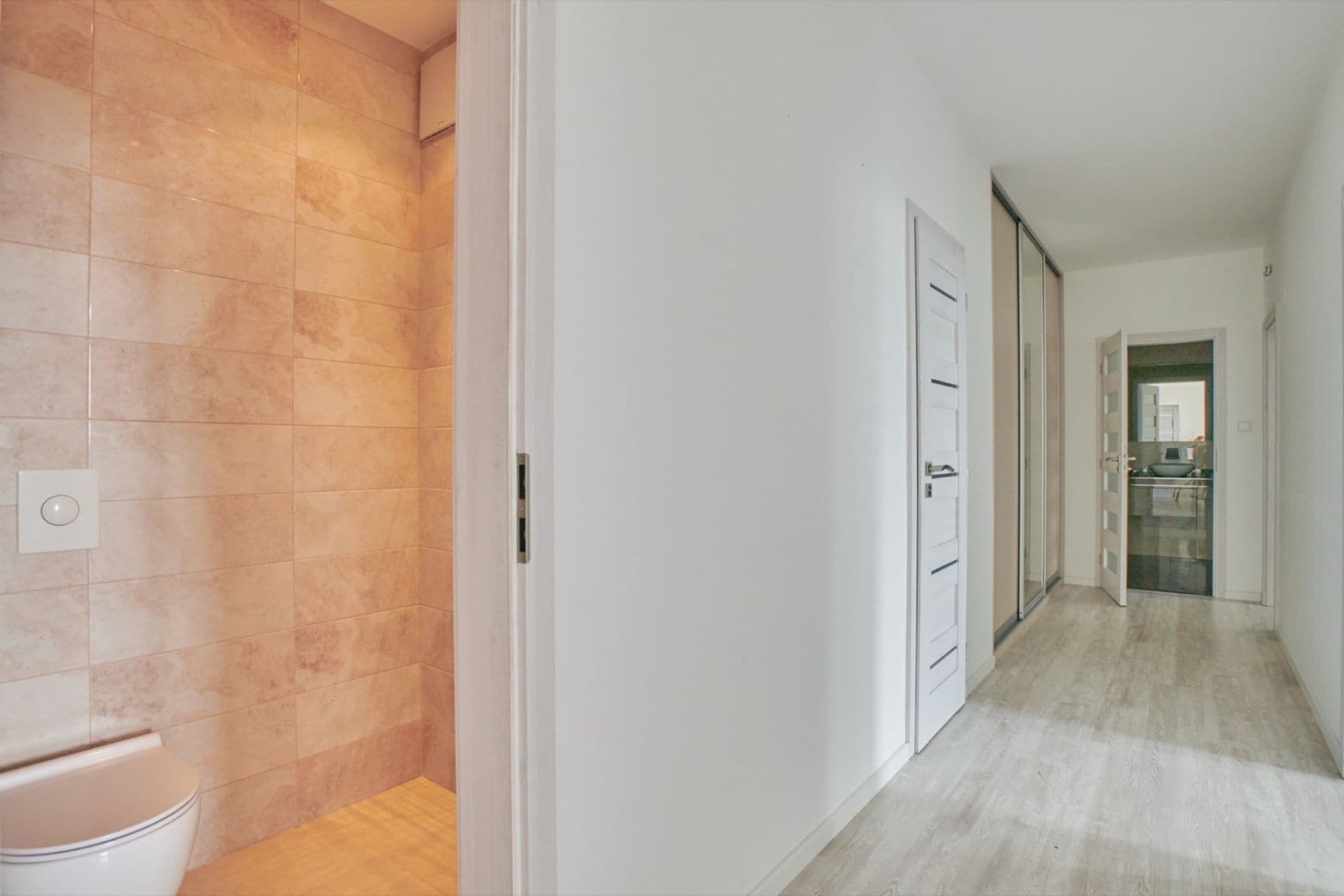 Pronájem bytu 3+1 95 m², Hyacintová, Praha, Praha Pronájem bytu 3+1 95 m², Hyacintová, Praha, Praha