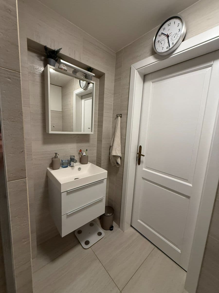 Pronájem bytu 2+1 60 m², Dělnická, Praha, Praha Pronájem bytu 2+1 60 m², Dělnická, Praha, Praha