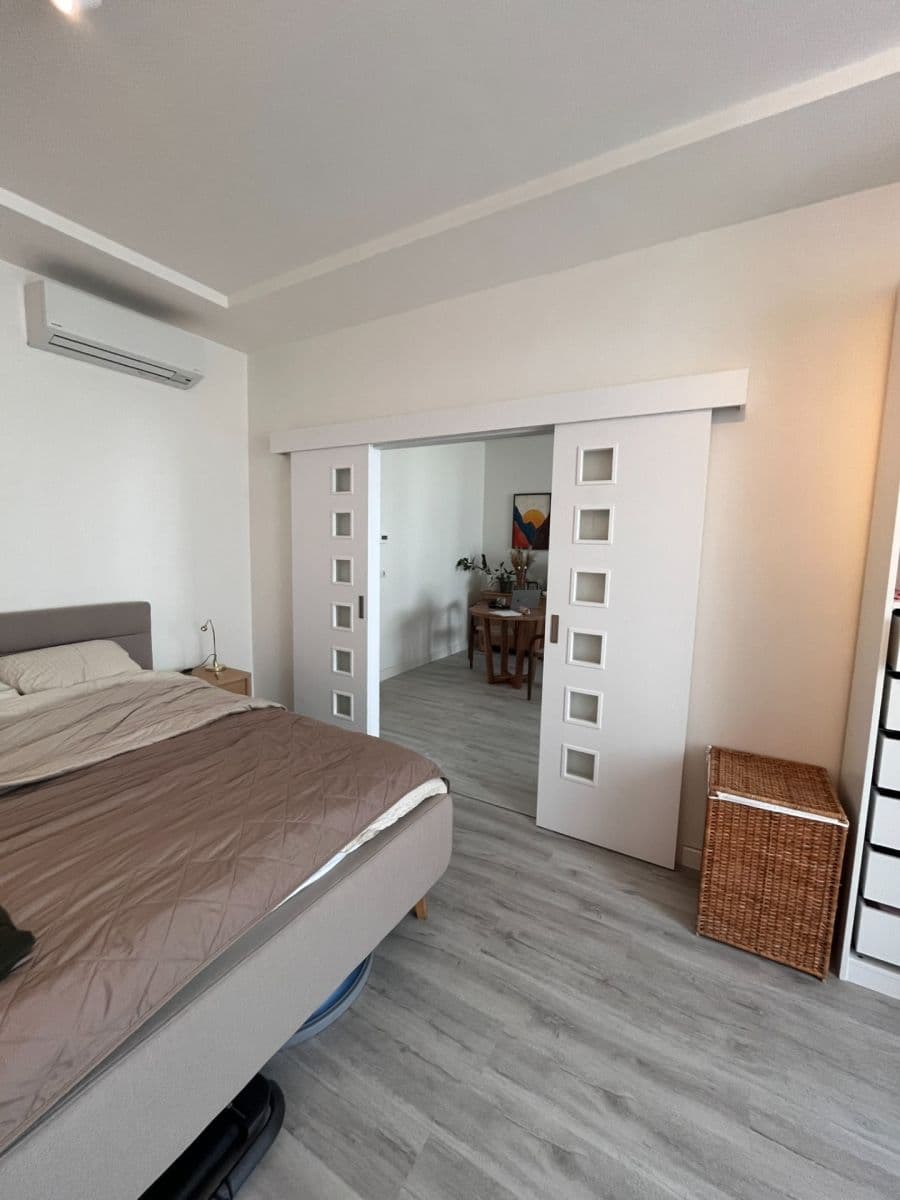 Pronájem bytu 2+1 60 m², Dělnická, Praha, Praha Pronájem bytu 2+1 60 m², Dělnická, Praha, Praha