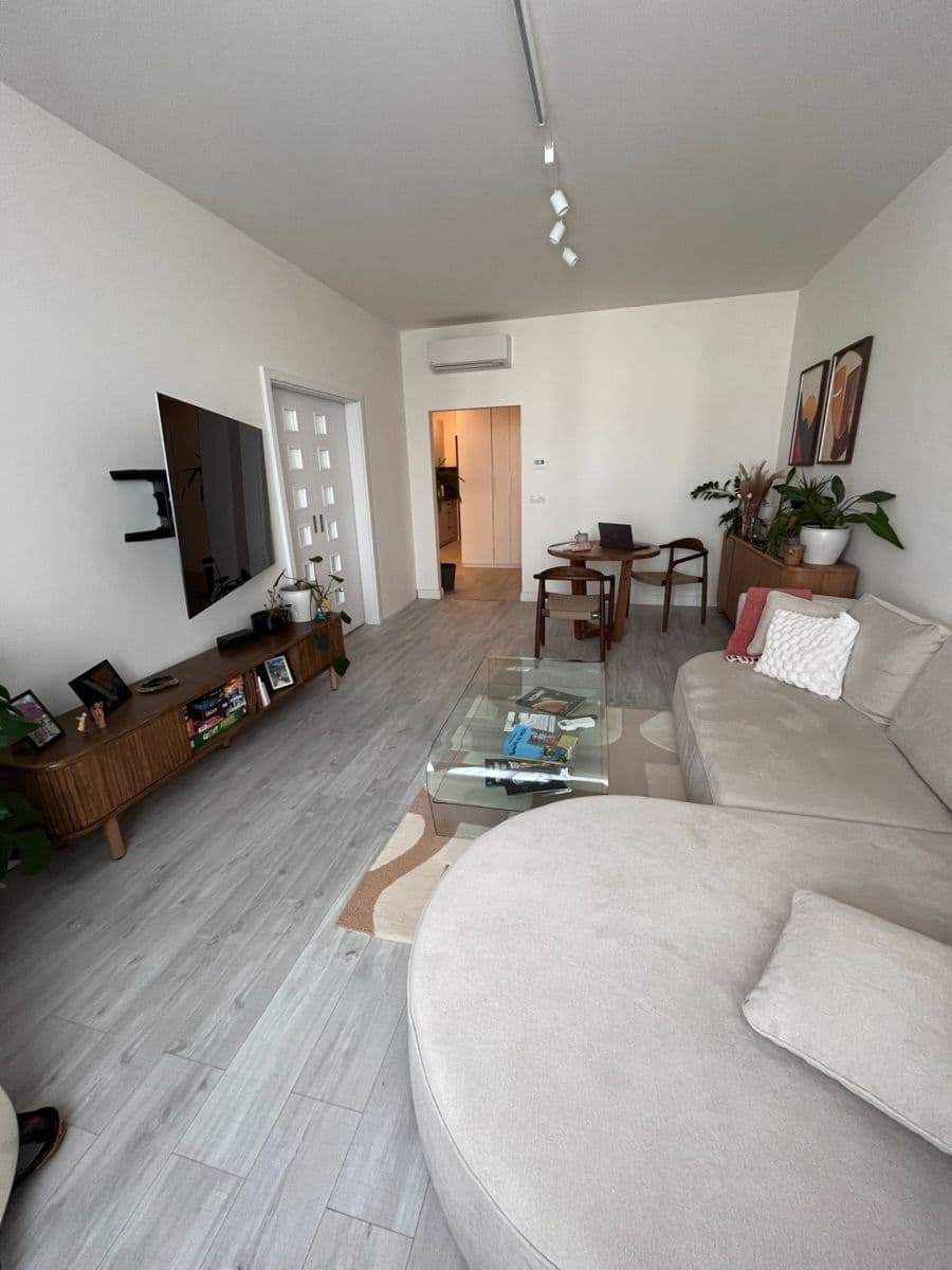 Pronájem bytu 2+1 60 m², Dělnická, Praha, Praha Pronájem bytu 2+1 60 m², Dělnická, Praha, Praha