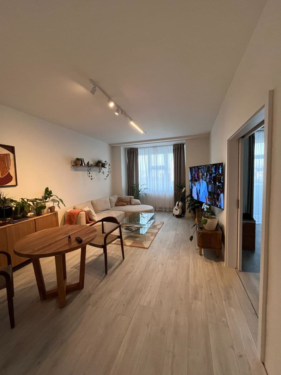 Pronájem bytu 2+1 60 m², Dělnická, Praha, Praha Pronájem bytu 2+1 60 m², Dělnická, Praha, Praha