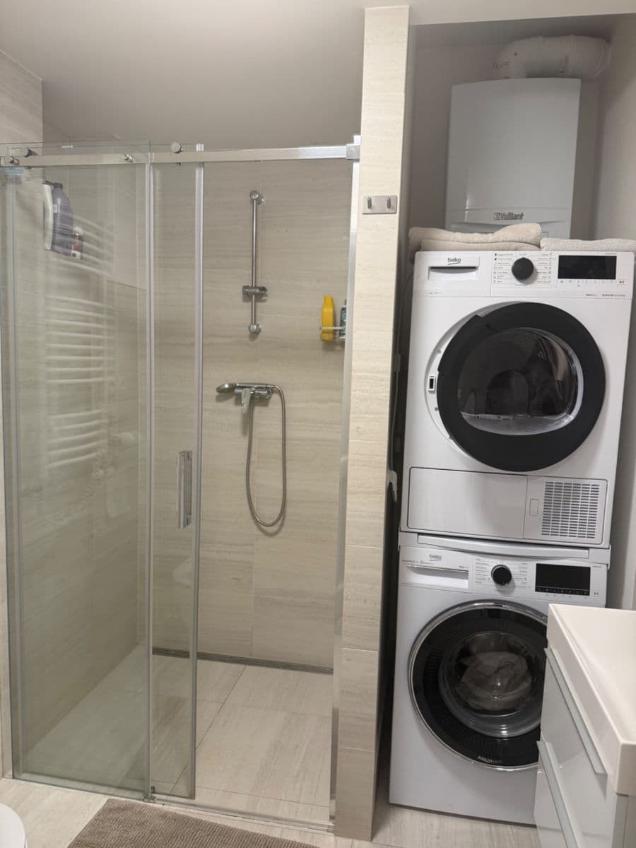 Pronájem bytu 2+1 60 m², Dělnická, Praha, Praha Pronájem bytu 2+1 60 m², Dělnická, Praha, Praha