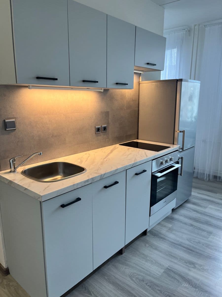Pronájem bytu 1+1 26 m², Vitry, Kladno, Středočeský kraj Pronájem bytu 1+1 26 m², Vitry, Kladno, Středočeský kraj