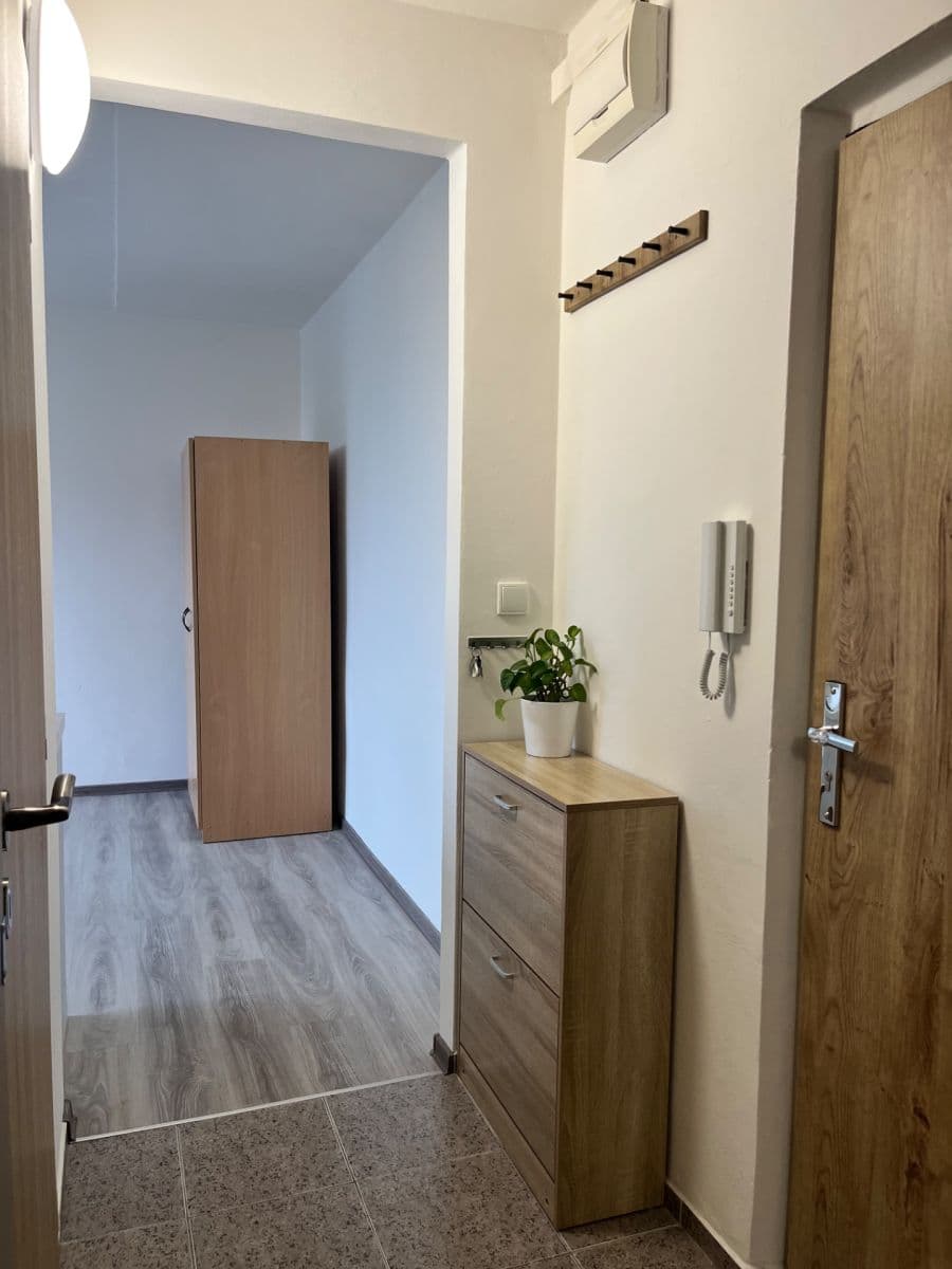 Pronájem bytu 1+1 26 m², Vitry, Kladno, Středočeský kraj Pronájem bytu 1+1 26 m², Vitry, Kladno, Středočeský kraj