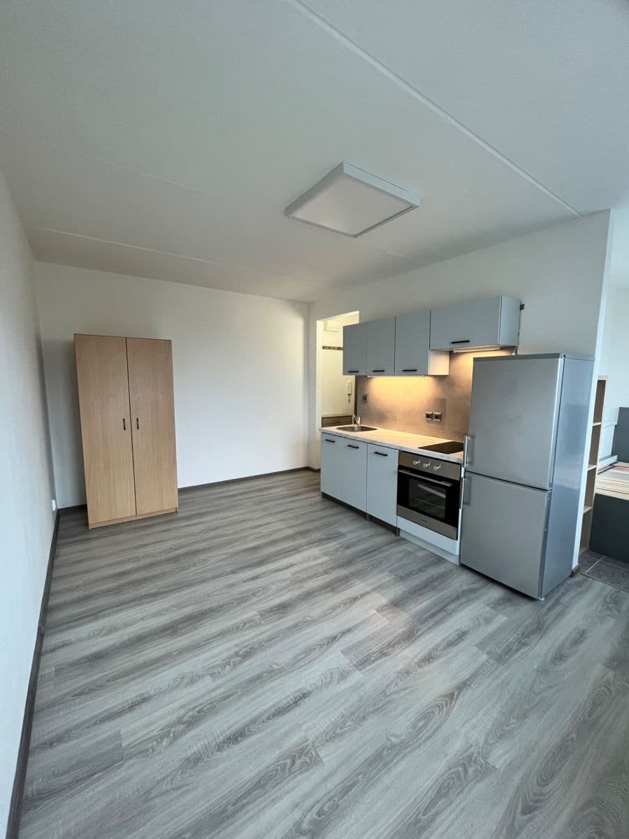 Pronájem bytu 1+1 26 m², Vitry, Kladno, Středočeský kraj Pronájem bytu 1+1 26 m², Vitry, Kladno, Středočeský kraj