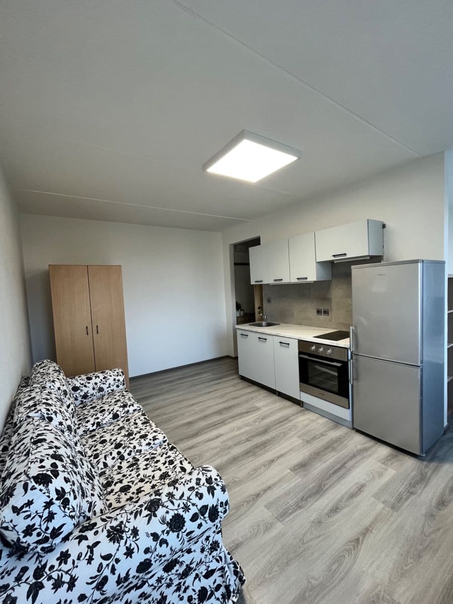 Pronájem bytu 1+1 26 m², Vitry, Kladno, Středočeský kraj Pronájem bytu 1+1 26 m², Vitry, Kladno, Středočeský kraj