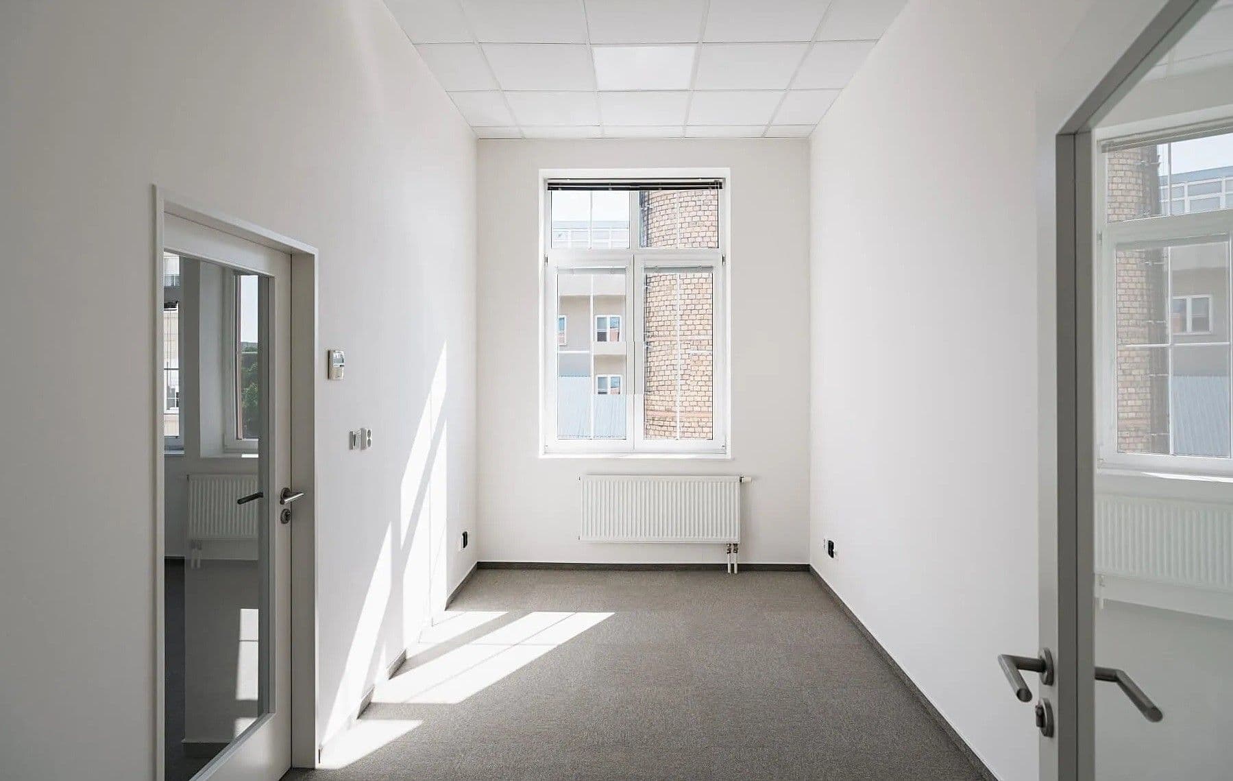 Pronájem kanceláře 35 m², Strakonická, Praha, Praha Pronájem kanceláře 35 m², Strakonická, Praha, Praha