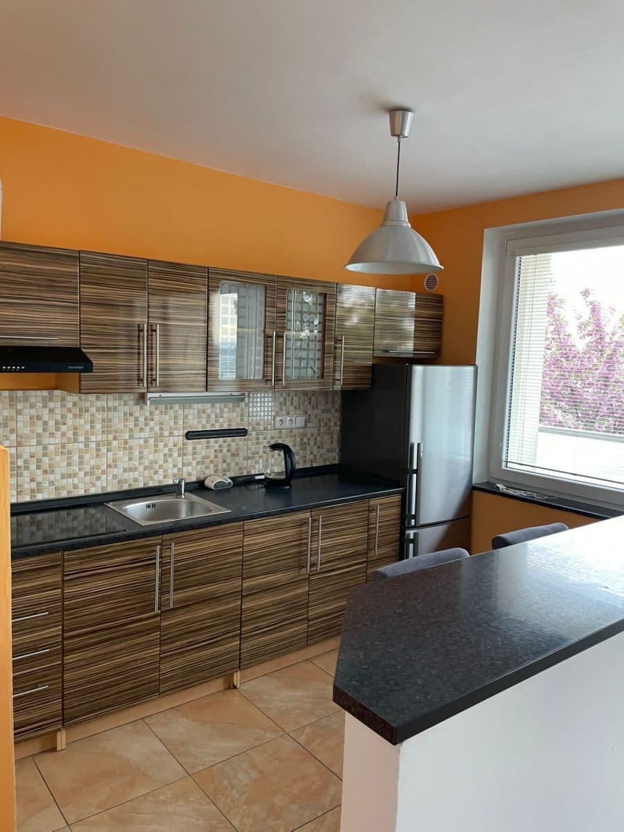 Pronájem bytu 1+kk 31 m², Pod Děvínem, Praha, Praha Pronájem bytu 1+kk 31 m², Pod Děvínem, Praha, Praha