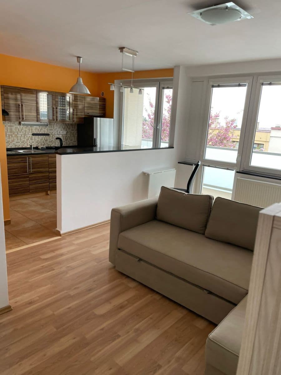 Pronájem bytu 1+kk 31 m², Pod Děvínem, Praha, Praha Pronájem bytu 1+kk 31 m², Pod Děvínem, Praha, Praha