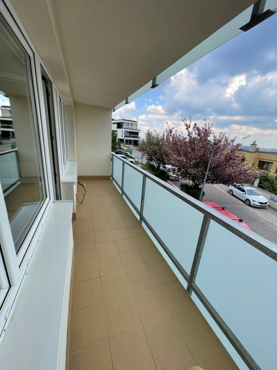 Pronájem bytu 1+kk 31 m², Pod Děvínem, Praha, Praha Pronájem bytu 1+kk 31 m², Pod Děvínem, Praha, Praha