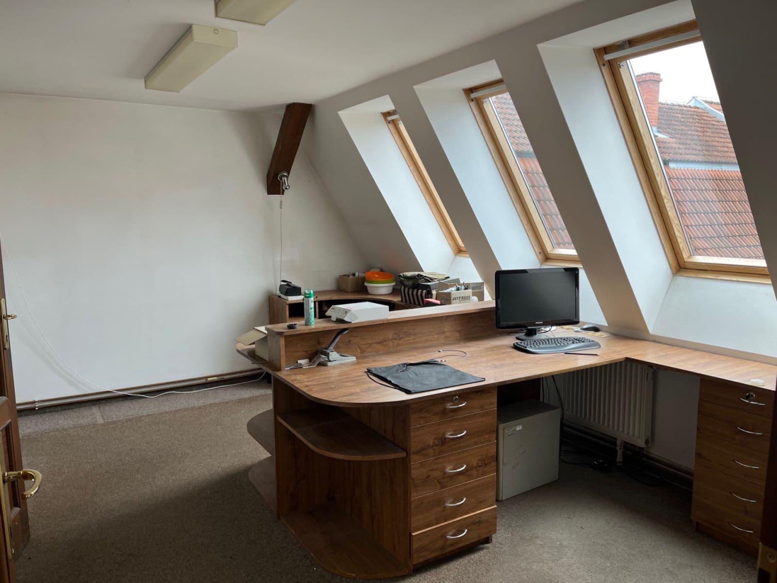 Prodej nebytového prostoru 6.257 m², Čechov, Vlašim, Středočeský kraj Prodej nebytového prostoru 6.257 m², Čechov, Vlašim, Středočeský kraj