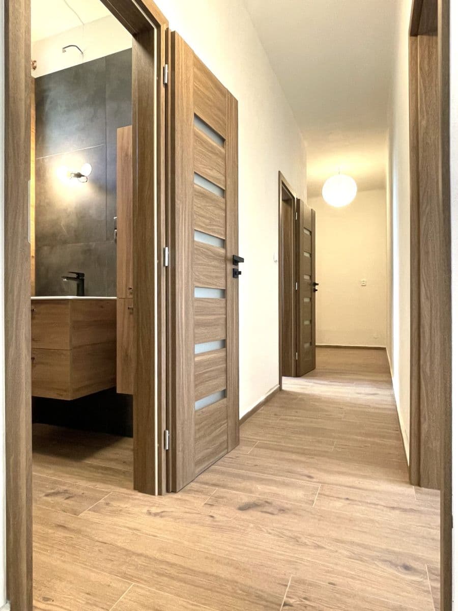 Pronájem bytu 2+kk 70 m², Krokova, Ostrava, Moravskoslezský kraj Pronájem bytu 2+kk 70 m², Krokova, Ostrava, Moravskoslezský kraj