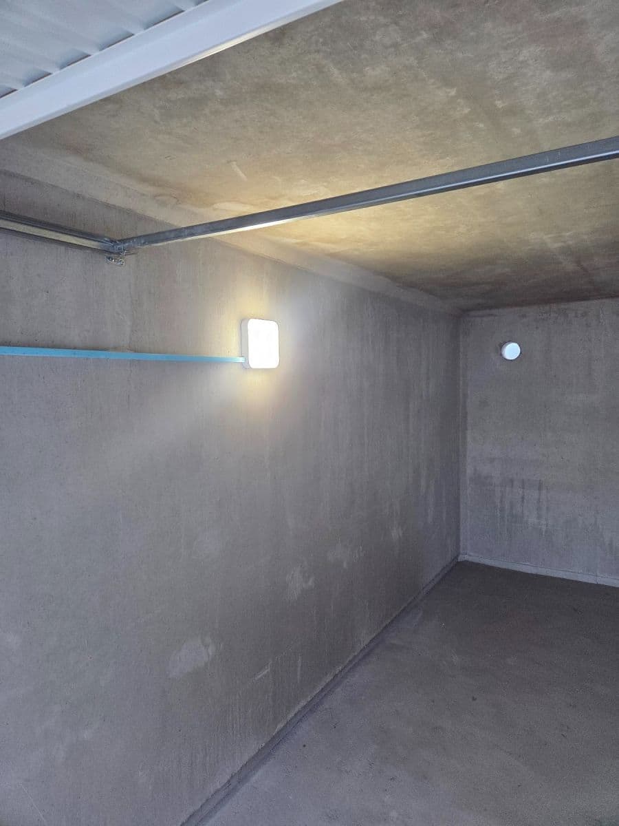 Pronájem garáže 19 m², J. B. Pecky, Prostějov, Olomoucký kraj Pronájem garáže 19 m², J. B. Pecky, Prostějov, Olomoucký kraj