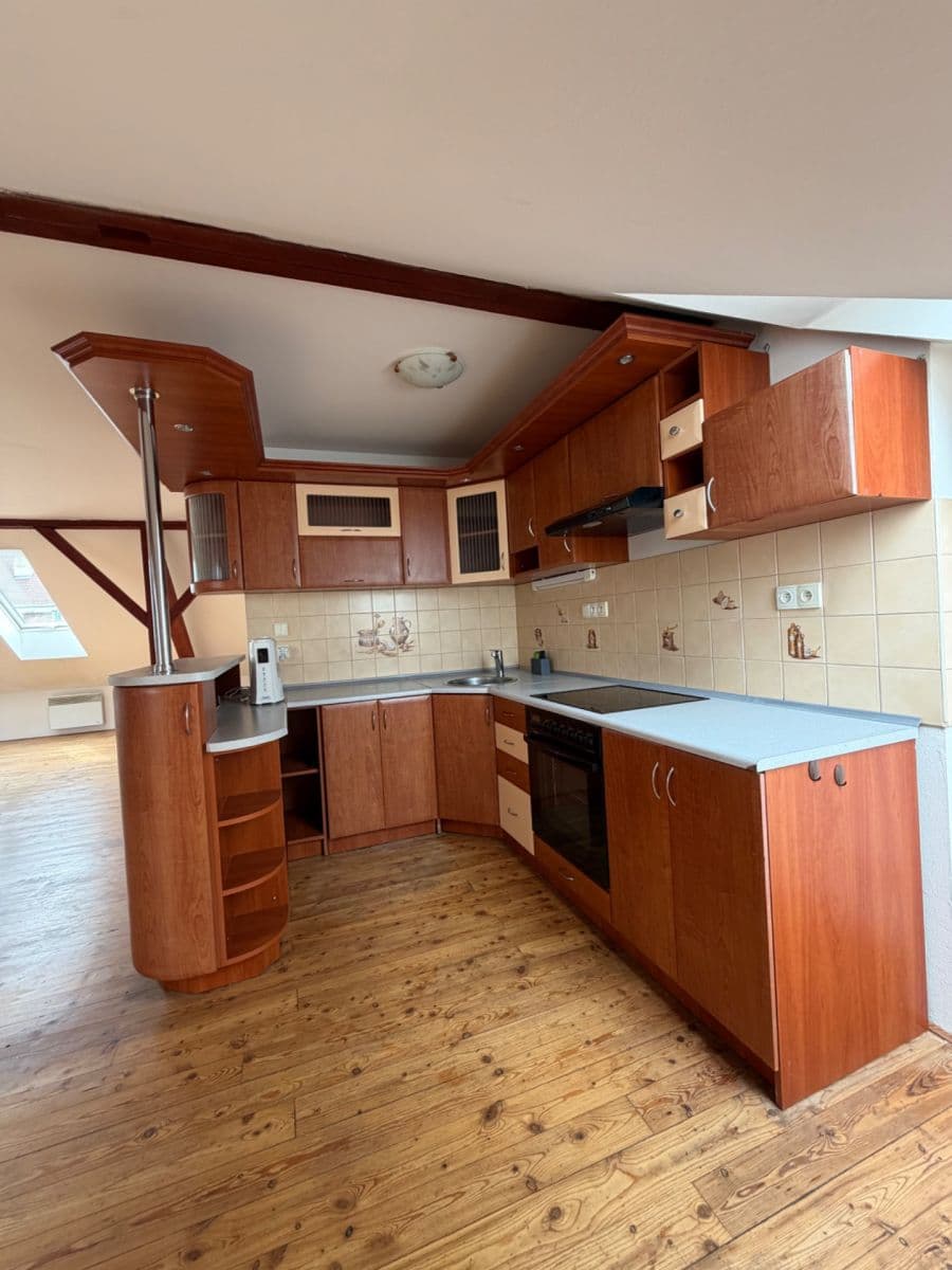 Pronájem nebytového prostoru 72 m², Dvořákova, Vyškov, Jihomoravský kraj Pronájem nebytového prostoru 72 m², Dvořákova, Vyškov, Jihomoravský kraj