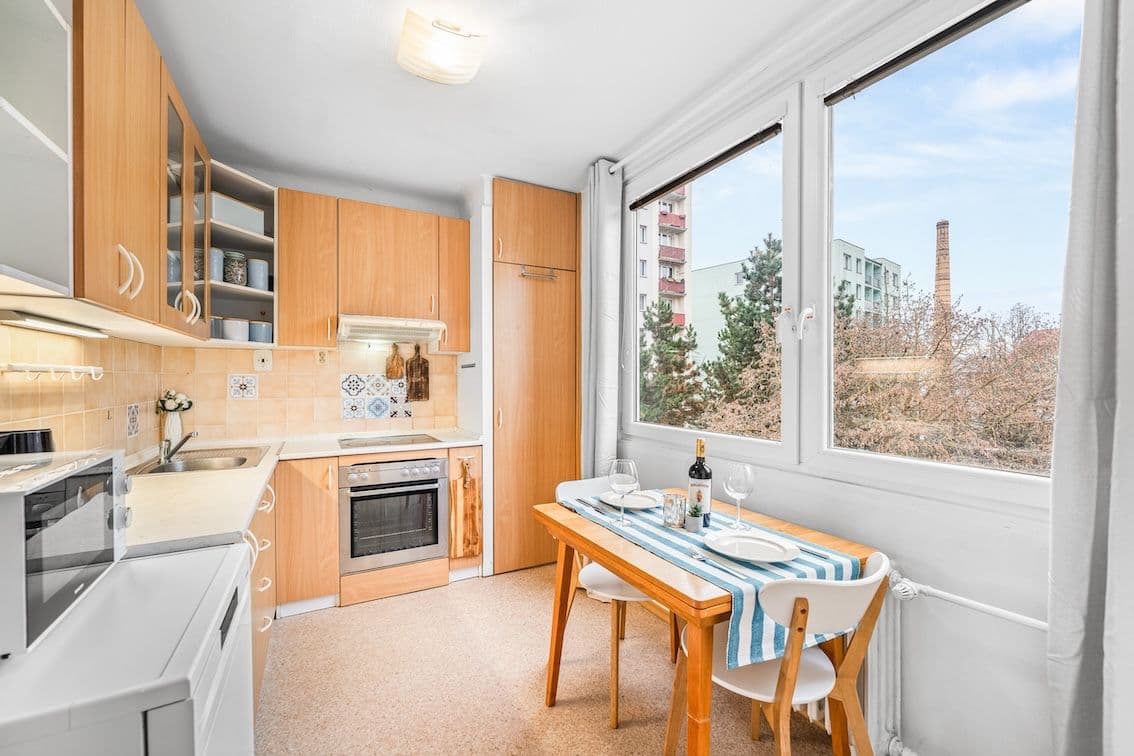 Pronájem bytu 2+1 52 m², Bezručova, Benešov, Středočeský kraj Pronájem bytu 2+1 52 m², Bezručova, Benešov, Středočeský kraj