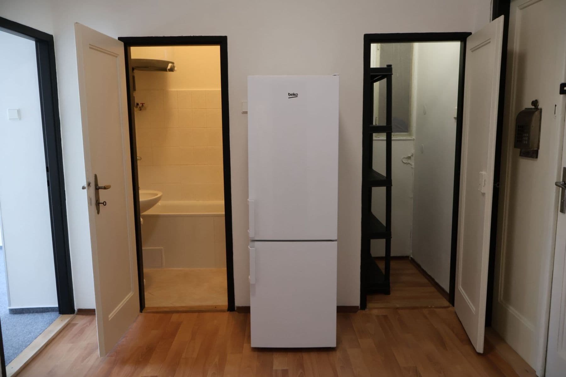 Pronájem bytu 3+1 80 m², Bělohorská, Praha, Praha Pronájem bytu 3+1 80 m², Bělohorská, Praha, Praha