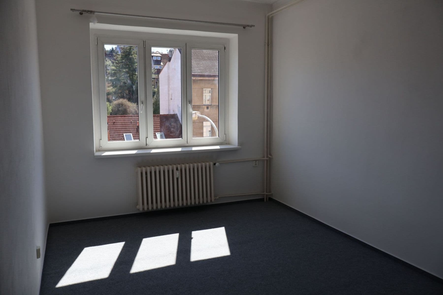 Pronájem bytu 3+1 80 m², Bělohorská, Praha, Praha Pronájem bytu 3+1 80 m², Bělohorská, Praha, Praha