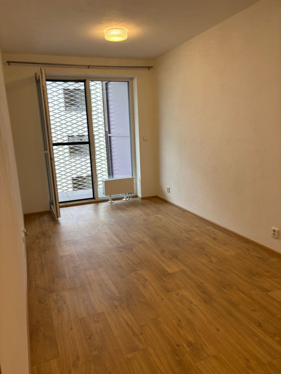 Pronájem bytu 2+kk 43 m², Zlín, Zlínský kraj Pronájem bytu 2+kk 43 m², Zlín, Zlínský kraj