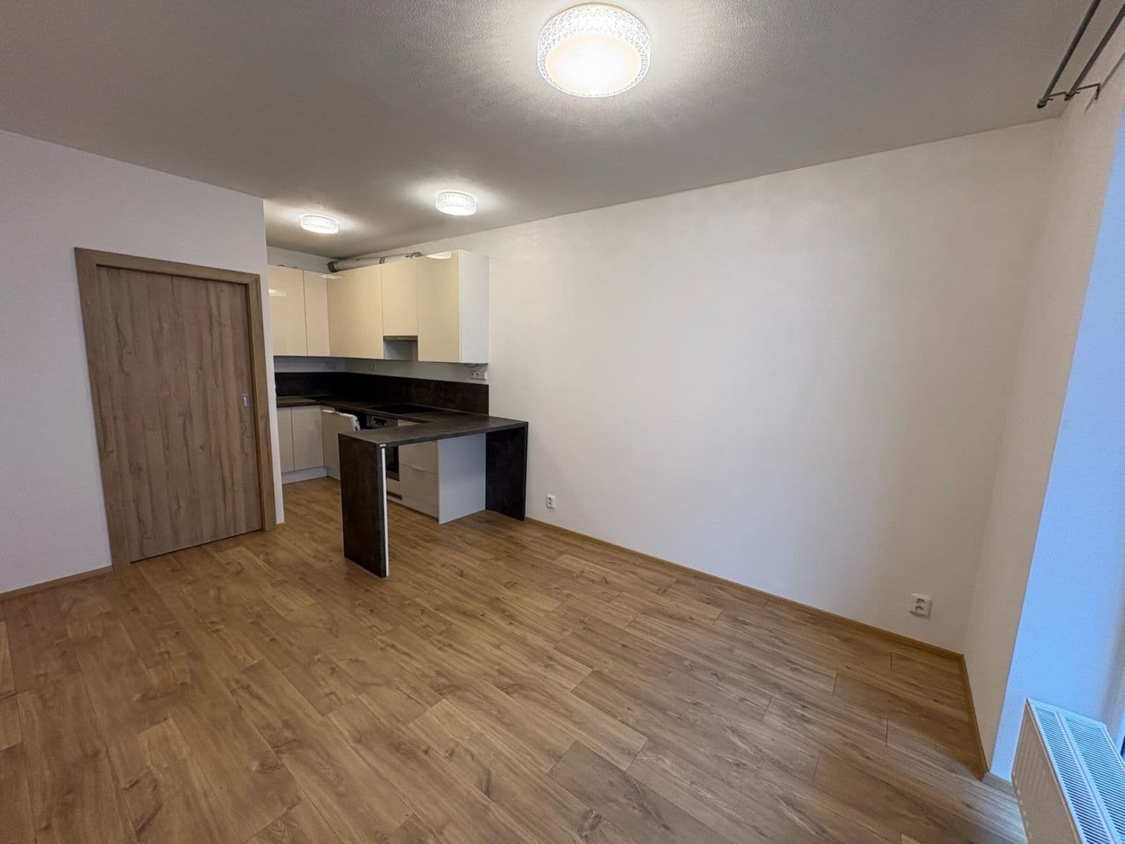 Pronájem bytu 2+kk 43 m², Zlín, Zlínský kraj Pronájem bytu 2+kk 43 m², Zlín, Zlínský kraj