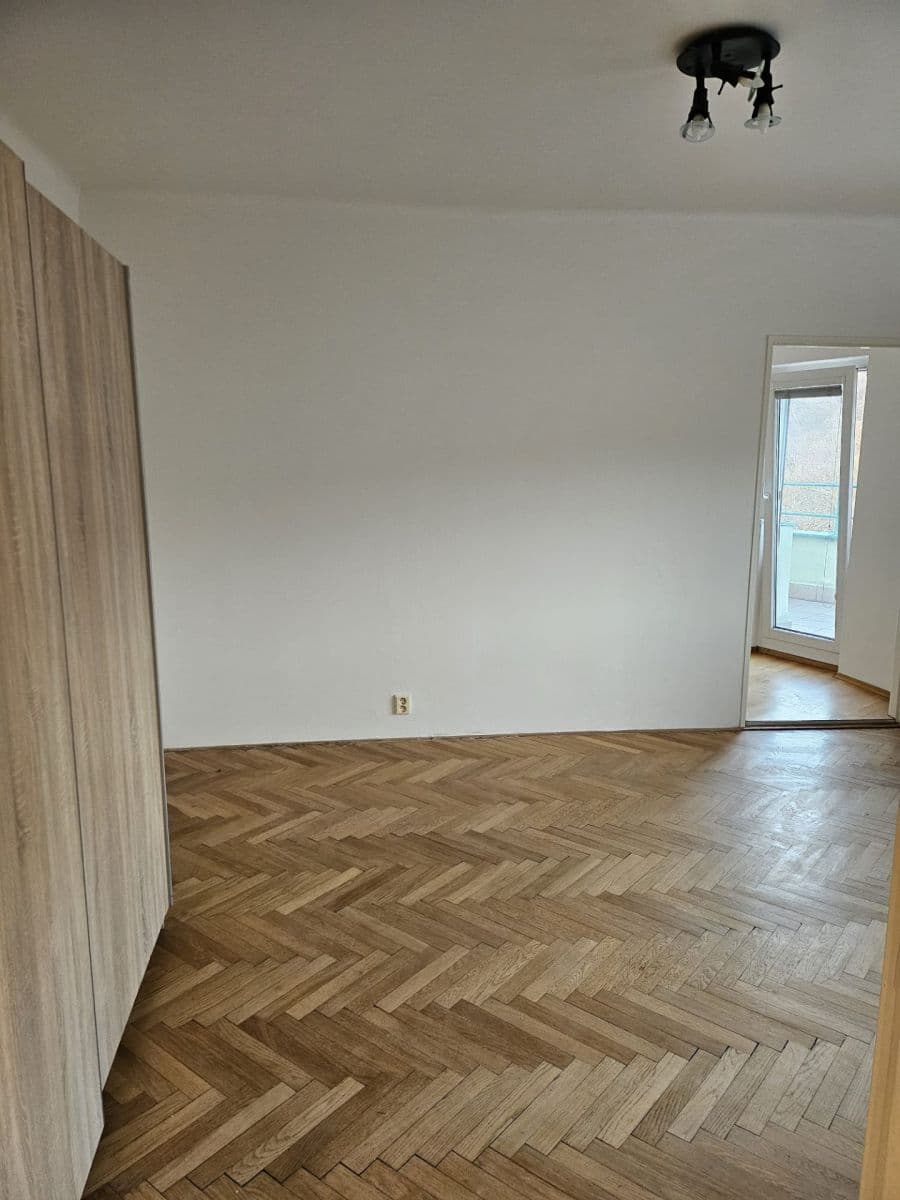 Pronájem bytu 2+1 53 m², Vrchlického, Praha, Praha Pronájem bytu 2+1 53 m², Vrchlického, Praha, Praha