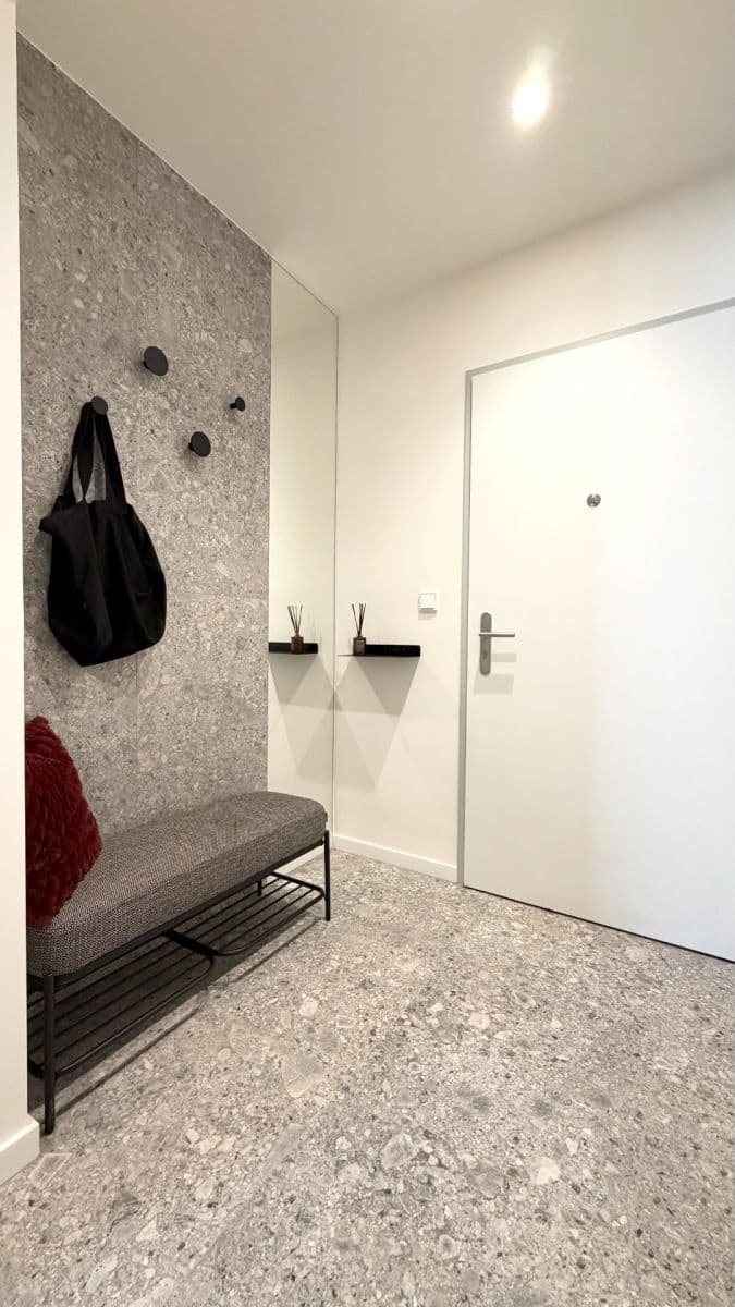 Pronájem bytu 2+kk 41 m², Karlínské náměstí, Praha, Praha Pronájem bytu 2+kk 41 m², Karlínské náměstí, Praha, Praha