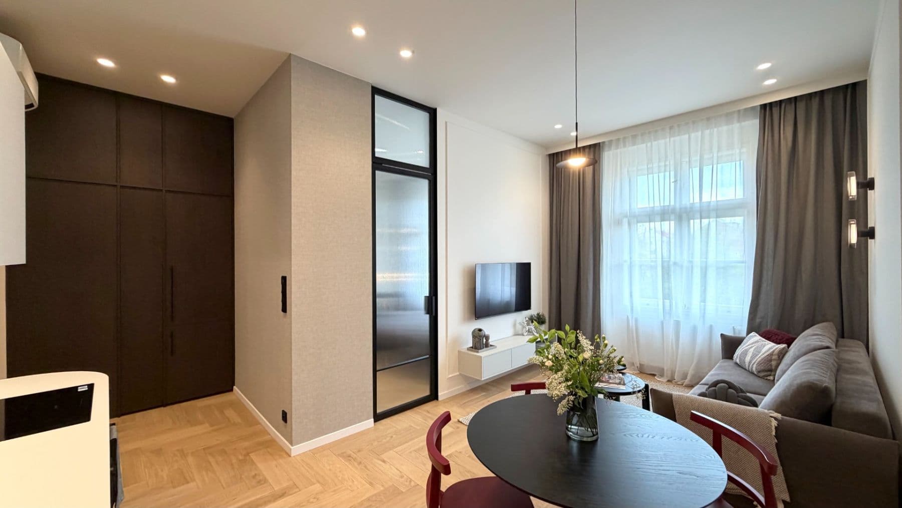 Pronájem bytu 2+kk 41 m², Karlínské náměstí, Praha, Praha Pronájem bytu 2+kk 41 m², Karlínské náměstí, Praha, Praha