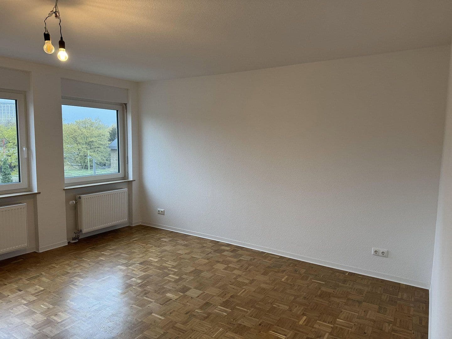 Pronájem bytu 3+1 86 m², Ettlinger Str. 31, Karlsruhe, Bádensko-Württembersko Pronájem bytu 3+1 86 m², Ettlinger Str. 31, Karlsruhe, Bádensko-Württembersko