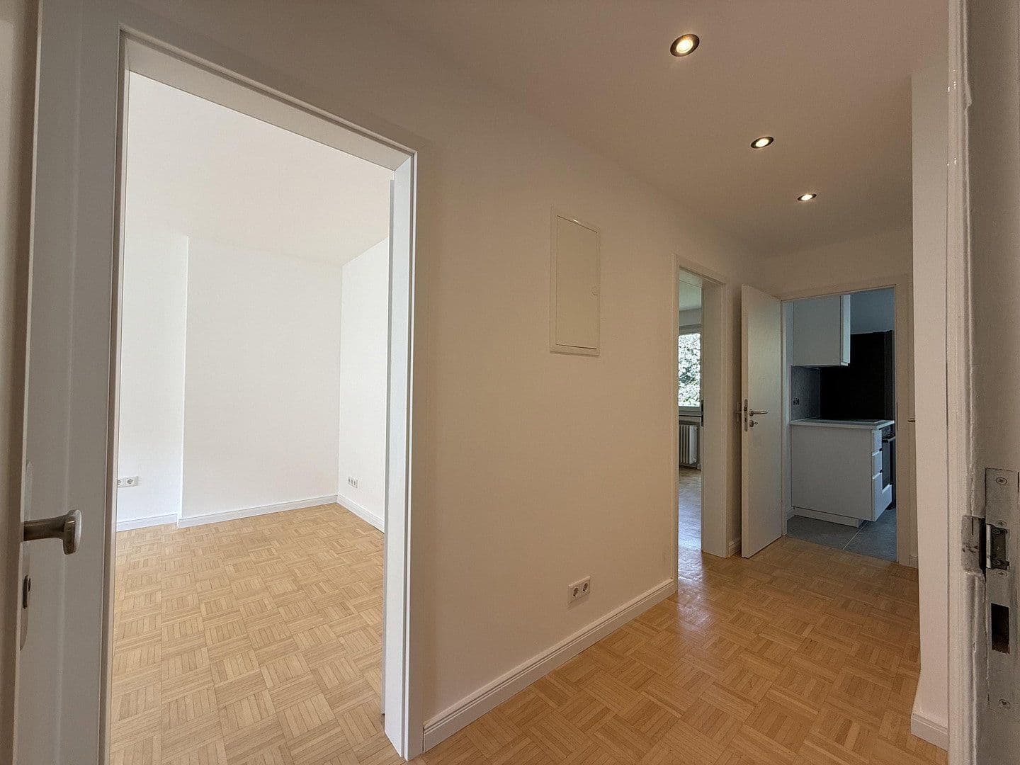 Pronájem bytu 3+1 55 m², Senator-Fritze-Straße 17, Bremen, Bremen Pronájem bytu 3+1 55 m², Senator-Fritze-Straße 17, Bremen, Bremen