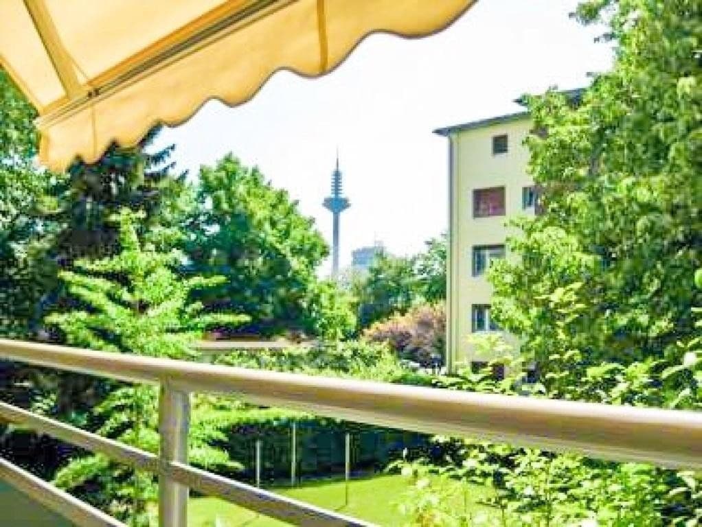 Prodej bytu 3+1 90 m², Huegelstr. 166, Frankfurt, Hessen Prodej bytu 3+1 90 m², Huegelstr. 166, Frankfurt, Hessen