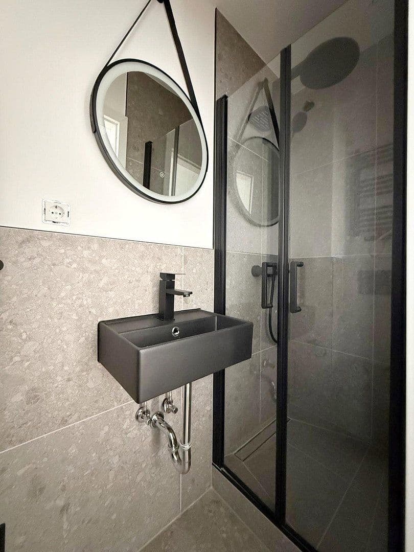 Pronájem bytu 2+1 38 m², Mittelstr. 7, Bremen, Bremen Pronájem bytu 2+1 38 m², Mittelstr. 7, Bremen, Bremen