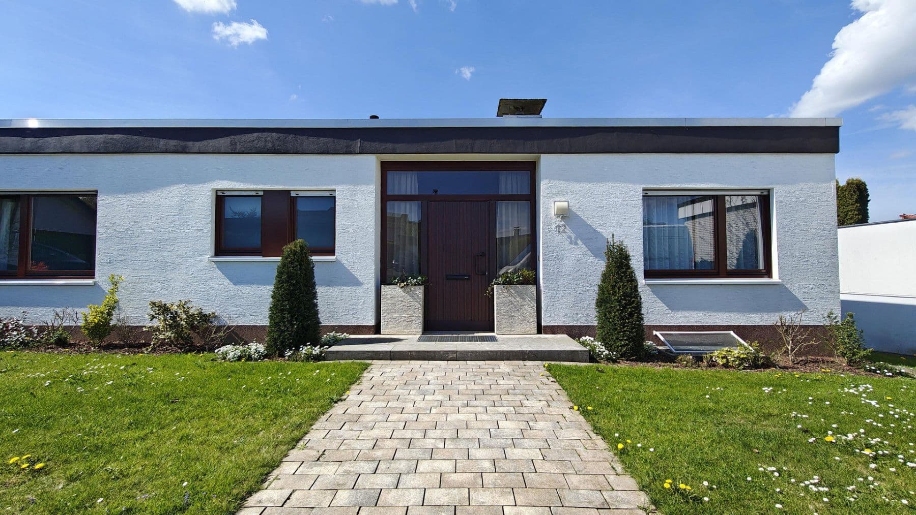 Prodej domu 167 m², pozemek 636 m², Weinberg 12, Paderborn, Severní Porýní-Vestfálsko Prodej domu 167 m², pozemek 636 m², Weinberg 12, Paderborn, Severní Porýní-Vestfálsko