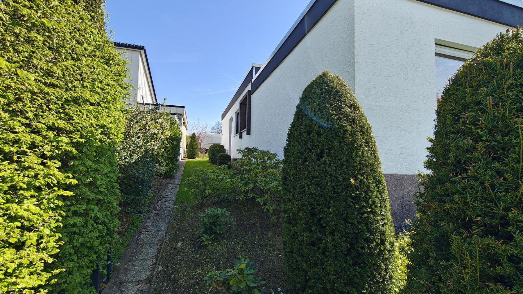 Prodej domu 167 m², pozemek 636 m², Weinberg 12, Paderborn, Severní Porýní-Vestfálsko Prodej domu 167 m², pozemek 636 m², Weinberg 12, Paderborn, Severní Porýní-Vestfálsko