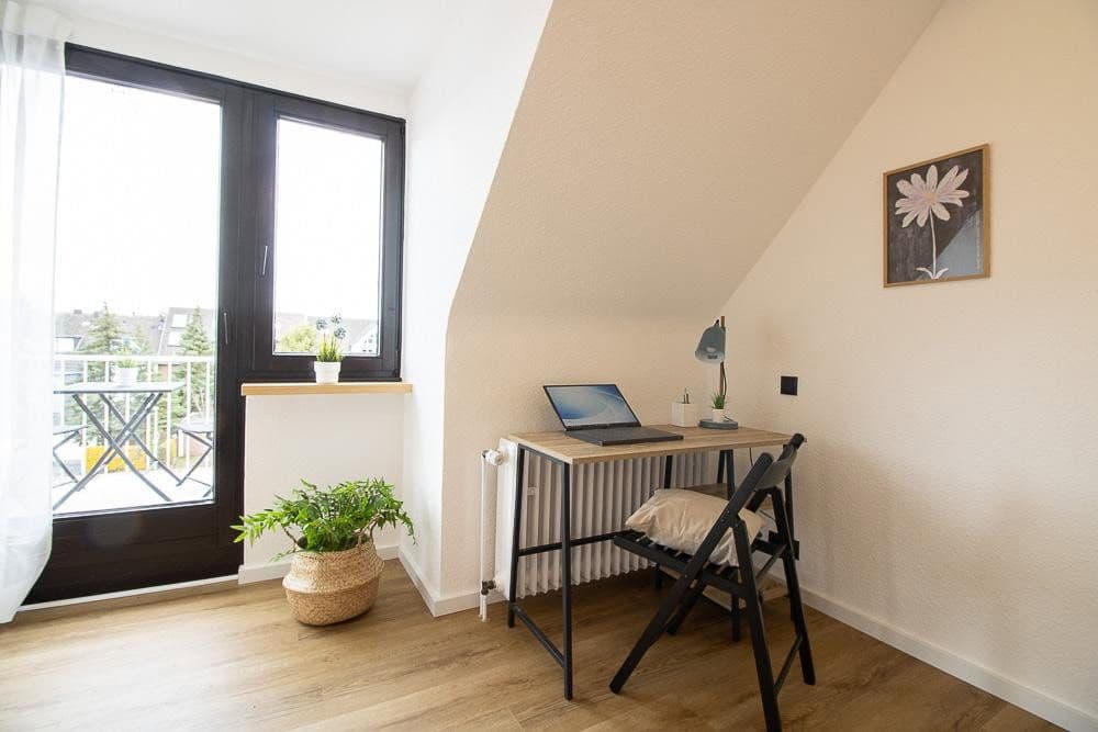 Prodej bytu 3+1 76 m², Bonn, Severní Porýní-Vestfálsko Prodej bytu 3+1 76 m², Bonn, Severní Porýní-Vestfálsko