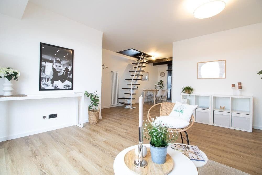 Prodej bytu 3+1 76 m², Bonn, Severní Porýní-Vestfálsko Prodej bytu 3+1 76 m², Bonn, Severní Porýní-Vestfálsko