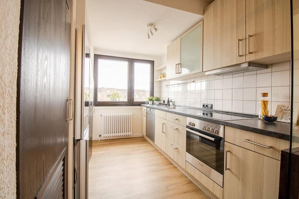 Prodej bytu 3+1 76 m², Bonn, Severní Porýní-Vestfálsko Prodej bytu 3+1 76 m², Bonn, Severní Porýní-Vestfálsko