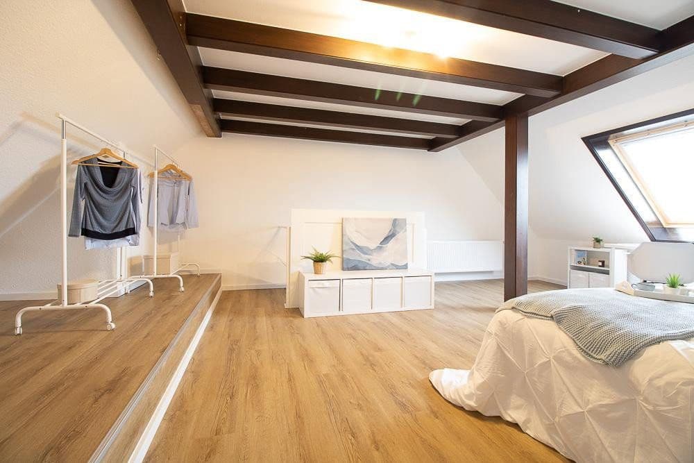 Prodej bytu 3+1 76 m², Bonn, Severní Porýní-Vestfálsko Prodej bytu 3+1 76 m², Bonn, Severní Porýní-Vestfálsko