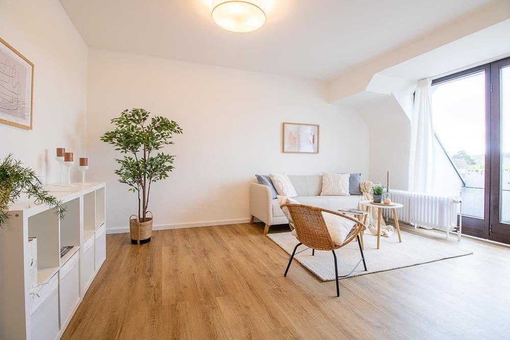 Prodej bytu 3+1 76 m², Bonn, Severní Porýní-Vestfálsko Prodej bytu 3+1 76 m², Bonn, Severní Porýní-Vestfálsko
