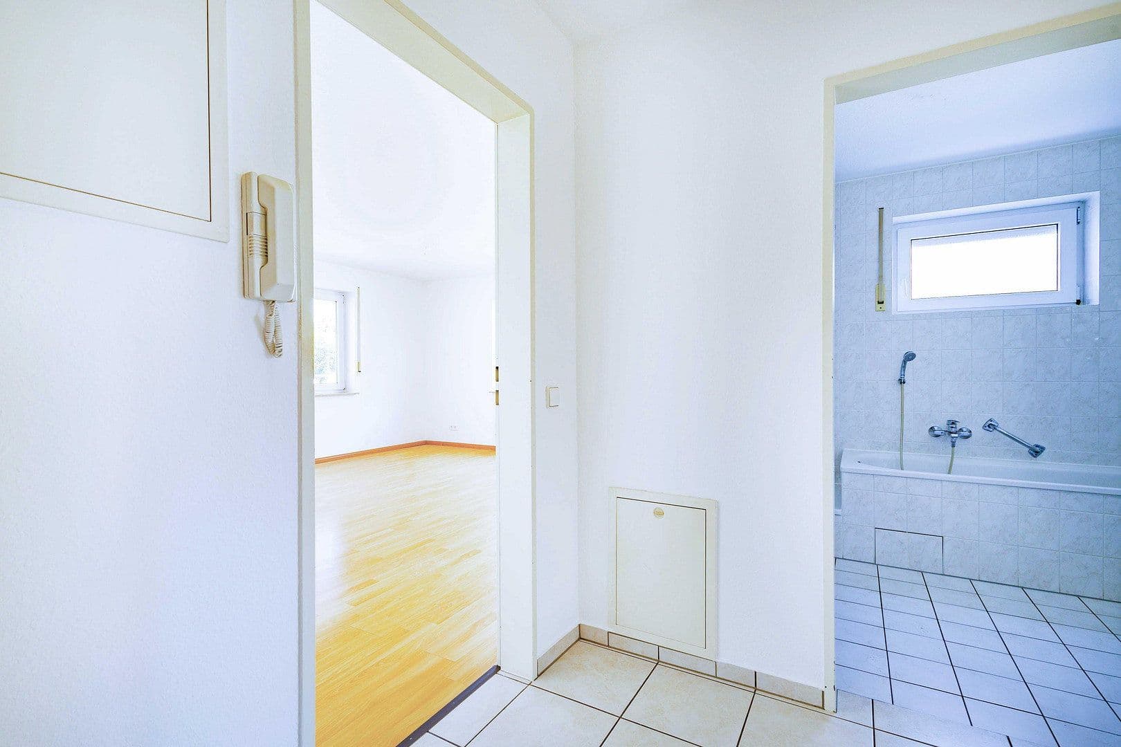 Prodej bytu 2+1 56 m², March, Bádensko-Württembersko Prodej bytu 2+1 56 m², March, Bádensko-Württembersko