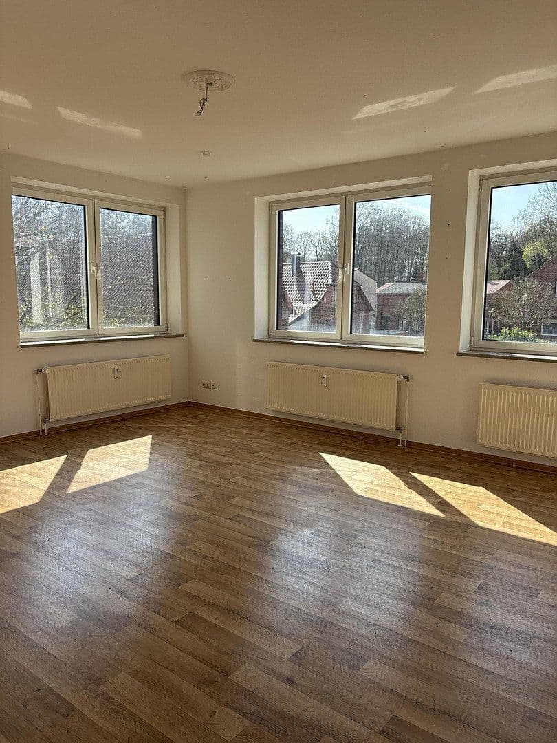 Pronájem bytu 2+1 76 m², Klenower Straße 57, Ludwigslust, Mecklenburg-Vorpommern Pronájem bytu 2+1 76 m², Klenower Straße 57, Ludwigslust, Mecklenburg-Vorpommern