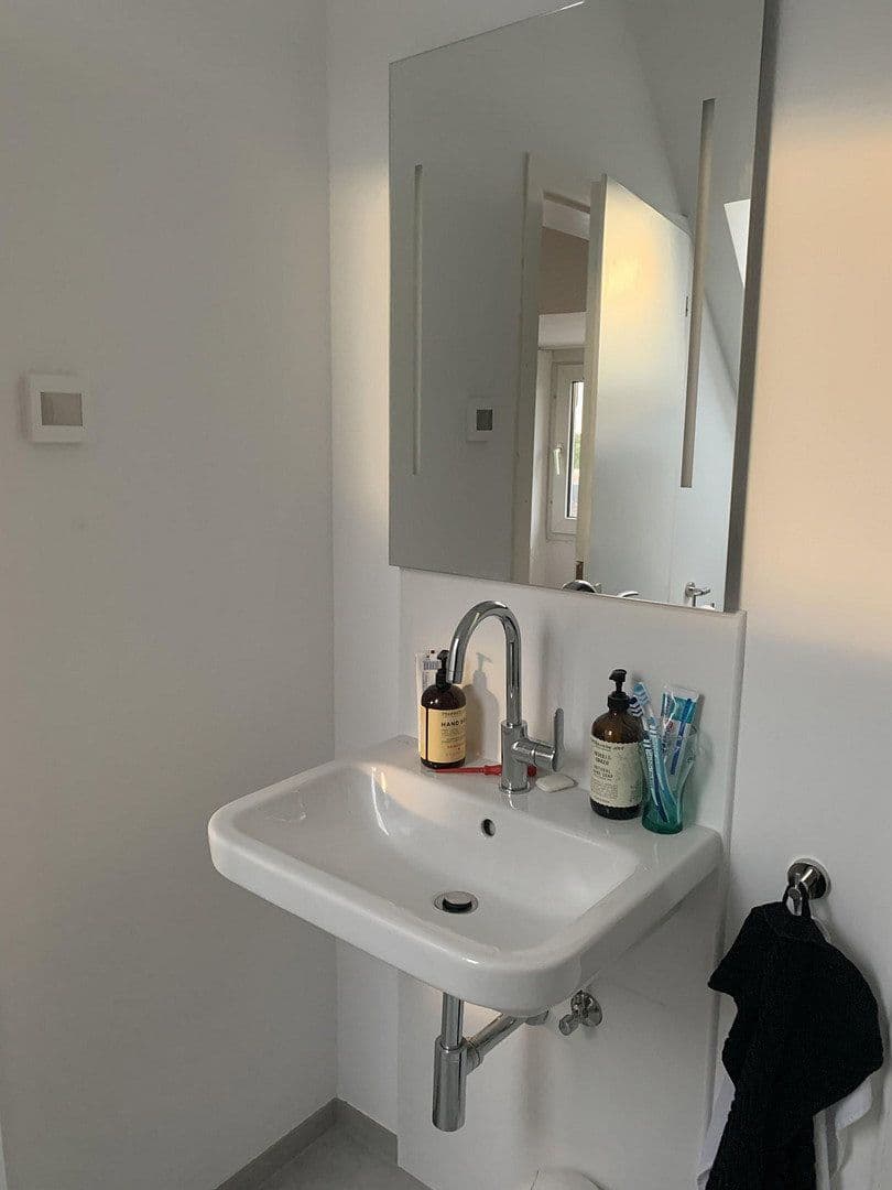 Prodej domu 320 m², pozemek 994 m², Mülheim, Severní Porýní-Vestfálsko Prodej domu 320 m², pozemek 994 m², Mülheim, Severní Porýní-Vestfálsko