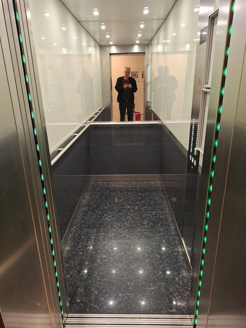 Prodej bytu 2+1 54 m², Geisinger Steig 11, Fürstenfeldbruck, Bavorsko Prodej bytu 2+1 54 m², Geisinger Steig 11, Fürstenfeldbruck, Bavorsko