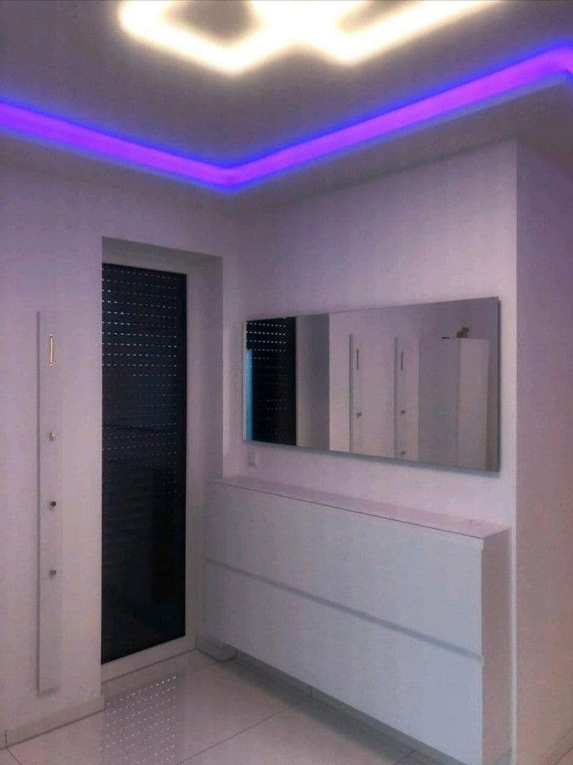 Pronájem domu 135 m², pozemek 350 m², Bergisch Gladbach, Severní Porýní-Vestfálsko Pronájem domu 135 m², pozemek 350 m², Bergisch Gladbach, Severní Porýní-Vestfálsko