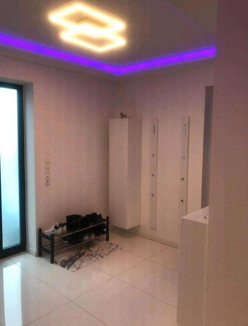 Pronájem domu 135 m², pozemek 350 m², Bergisch Gladbach, Severní Porýní-Vestfálsko Pronájem domu 135 m², pozemek 350 m², Bergisch Gladbach, Severní Porýní-Vestfálsko