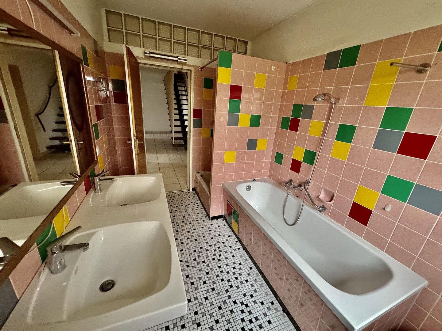 Prodej bytu 5+1 171 m², Sinzheim, Bádensko-Württembersko Prodej bytu 5+1 171 m², Sinzheim, Bádensko-Württembersko