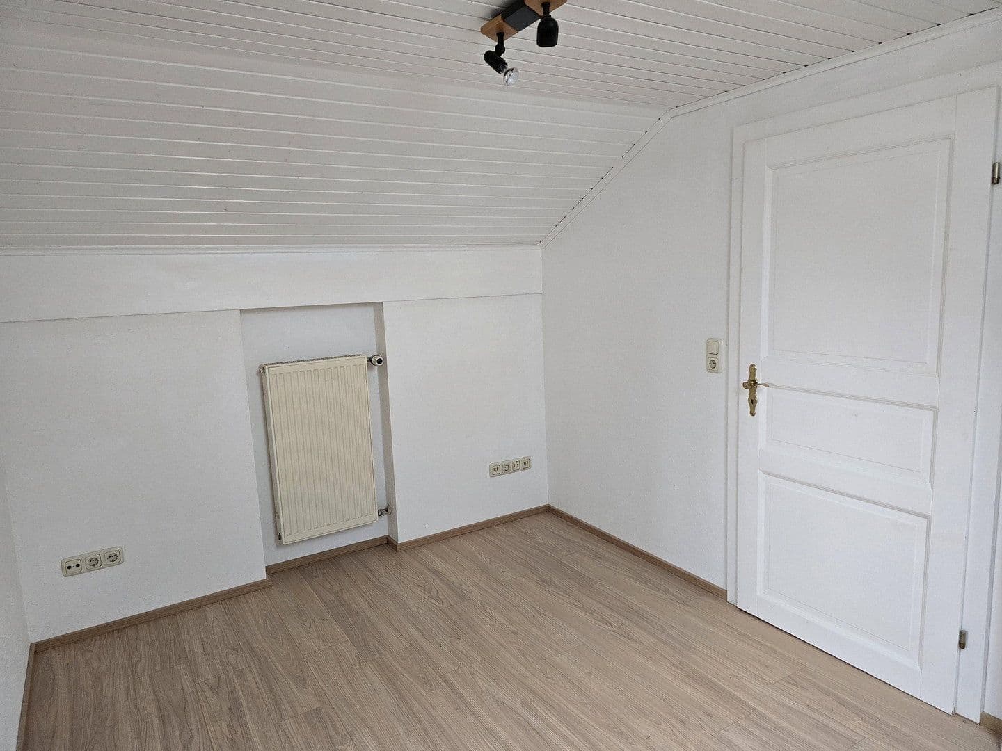 Prodej domu 210 m², pozemek 714 m², Taufkirchen (Vils), Bavorsko Prodej domu 210 m², pozemek 714 m², Taufkirchen (Vils), Bavorsko