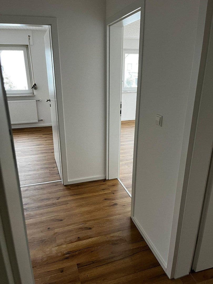 Pronájem bytu 3+1 70 m², Tuttlingen, Bádensko-Württembersko Pronájem bytu 3+1 70 m², Tuttlingen, Bádensko-Württembersko